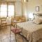 Comfortable house in Sotoserrano with mountain view