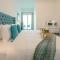 Airstay - Spacious 1BR - Pool Views - Next to FIVE Hotel - Monthly Offer Available - 迪拜