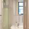 Central Flat-2Bedrooms-2Bath-By FabAccommodation - Bristol