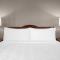 Larkspur Landing Extended Stay Suites Hillsboro