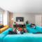 7 BR Heated Pool Game Room Theater Sleeps 25 - تامبا