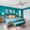 6 BR Waterfront Retreat Heated Pool and Game Room - Largo