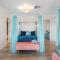 6 BR Waterfront Retreat Heated Pool and Game Room - Largo