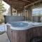 Cutbow Lodge