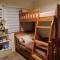 Condo in Silang Fullerton Suites - near tagaytay and nuvali