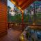Sleeps18-Walk2Town-HotTub-Firepit-Playground-Games - Broken Bow