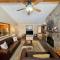O1 Slopeside Bretton Woods cottage with AC large patio and private yard Walk to slopes