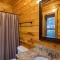 A View for All Seasons Luxe Smoky Mountain Cabin with Hot Tubs Game Room - Сев'єрвілл