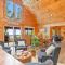 Elevated Escape by Ghosal Luxury Lodging - 赛维尔维尔