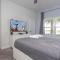 Gorgeous Home with pool and lake view - كيسيمي
