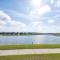 Gorgeous Home with pool and lake view - 基西米