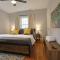 New & Renovated MCM Duplex 3 mi to DT Durham - 达拉姆