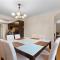 Beautiful Duplex Montreal Home near Subway, Airport - Монреаль