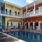 New Orleans Courtyard Hotel by the French Quarter