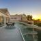 Cliffside Haven Where Ocean Meets Sky - San Diego