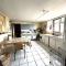 Amplia casa en Playa Cocholgue, Tomé, Concepción - 托梅