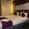 Hotel Runway Inn