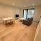 2 Bed Apartment London by Excel - 伦敦