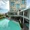 Chic 2BRCondo near Ilo Landmarks - 伊洛伊洛