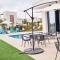By The Beach - Emerald Seaview Villa