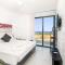 By The Beach - Emerald Seaview Villa