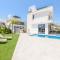By The Beach - Emerald Seaview Villa