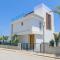 By The Beach - Emerald Seaview Villa