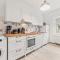 Chic Apartment with Parking place