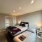 Perfect getaway Central Basingstoke 3 bed home! - 贝辛斯托克