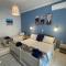 ILEKTRA Apartments Blue & Red