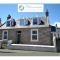 Shore Cottage Anstruther- stylish home by the sea