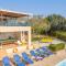 Apollon Zeus Villa