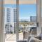 Palms Resort 2 BR King Suite Poolside Shuttle - ديستين