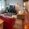 Black Jacks Downtown Loft - West Jefferson