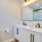 2 Mi to Northwestern Updated Home with Game Room! - Эванстон
