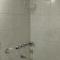 Habitación con baño para dos personas