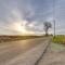 Rustic Apartment with Sunset Views in Elkhart! - 埃尔克哈特 Rustic Apartment with Sunset Views in Elkhart! - 埃尔克哈特