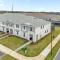 Modern 5BR Home with Pool - أورلاندو