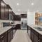 Modern 5BR Home with Pool - أورلاندو