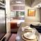 Serene Airstream Midway to Beach and Downtown - Savannah