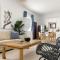Elegant Duplex Steps to Forsyth! - Savannah