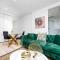 Luxury apartment free car park, pool, gym, Sauna, steam room