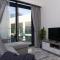 Bloomfields Modern 2br Azizi Gardens - Dubaj