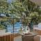 Meliti Waterfront Suites - Karavomylos