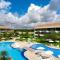 Carneiros Beach Resort