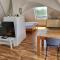 Charming Attic Apartment - Oberschleißheim