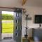 King Richards Luxury Lodge - Sleeps up to 8, Dog Friendly, Near Sherwood Forest at Fairview Farm in Nottingham set in 88 acres and great for Groups, Family Gatherings & Corporate events