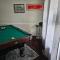Pool Table Wifi Fireplace Mins to Hospitals - 弗雷德里克斯堡