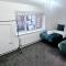 The Penthouse Tamworth Spacious 3 Bedroom Apartment in the town centre - تامورث