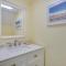 3 Mi to St Simons Beach Gem with Pool Access and Deck - Saint Simon Mills